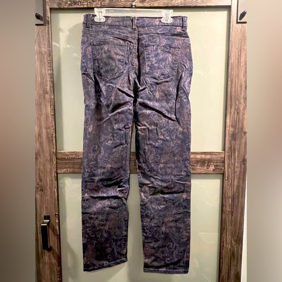 Gloria Vanderbilt Amanda jeans. Soft touch, the original slimming jean. Size 12 - Picture 3 of 4